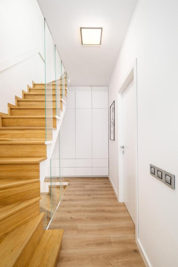 Apartamento Triplex, Rooftop With Parlament View & Jacuzzi *