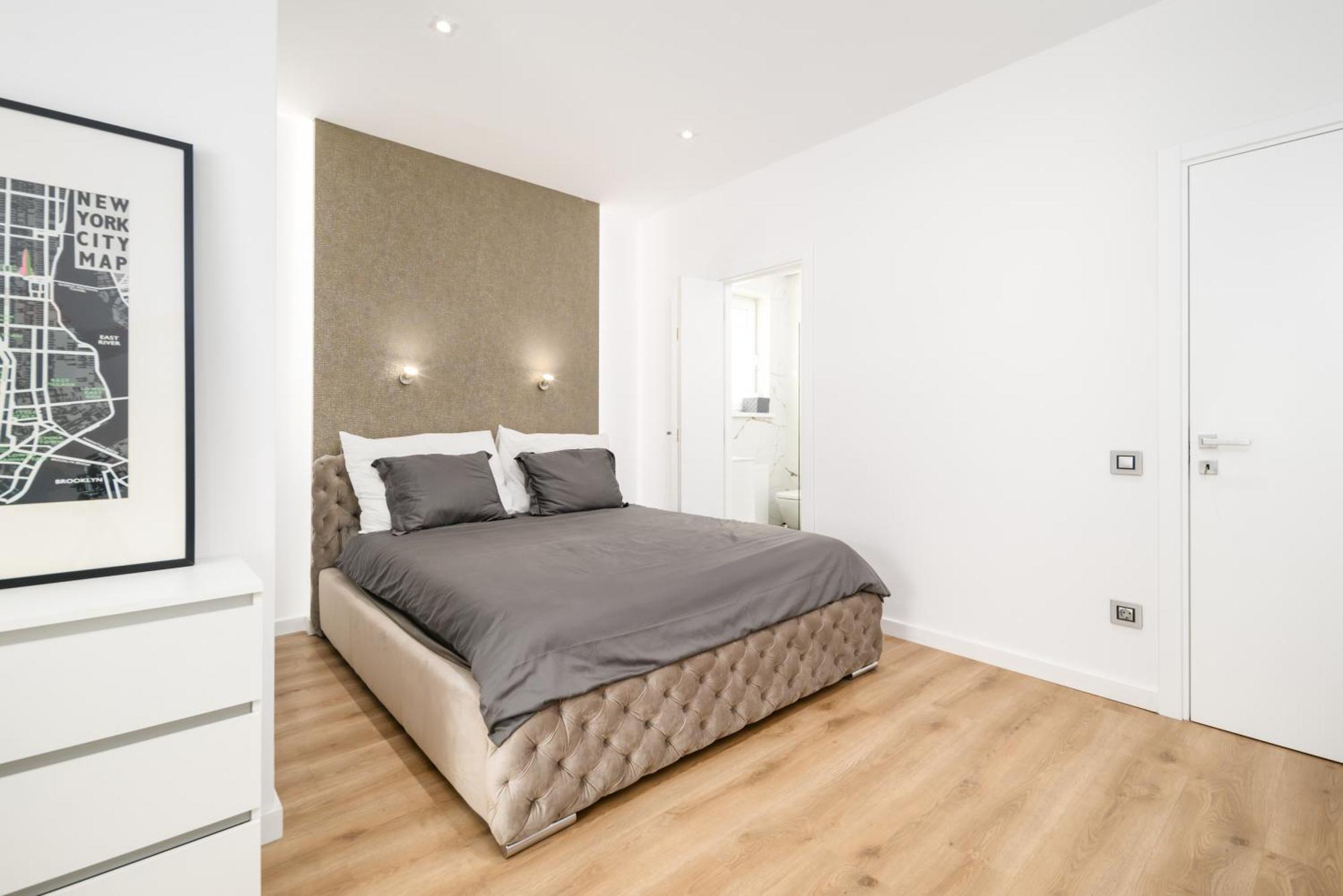 Apartamento Triplex, Rooftop With Parlament View & Jacuzzi *