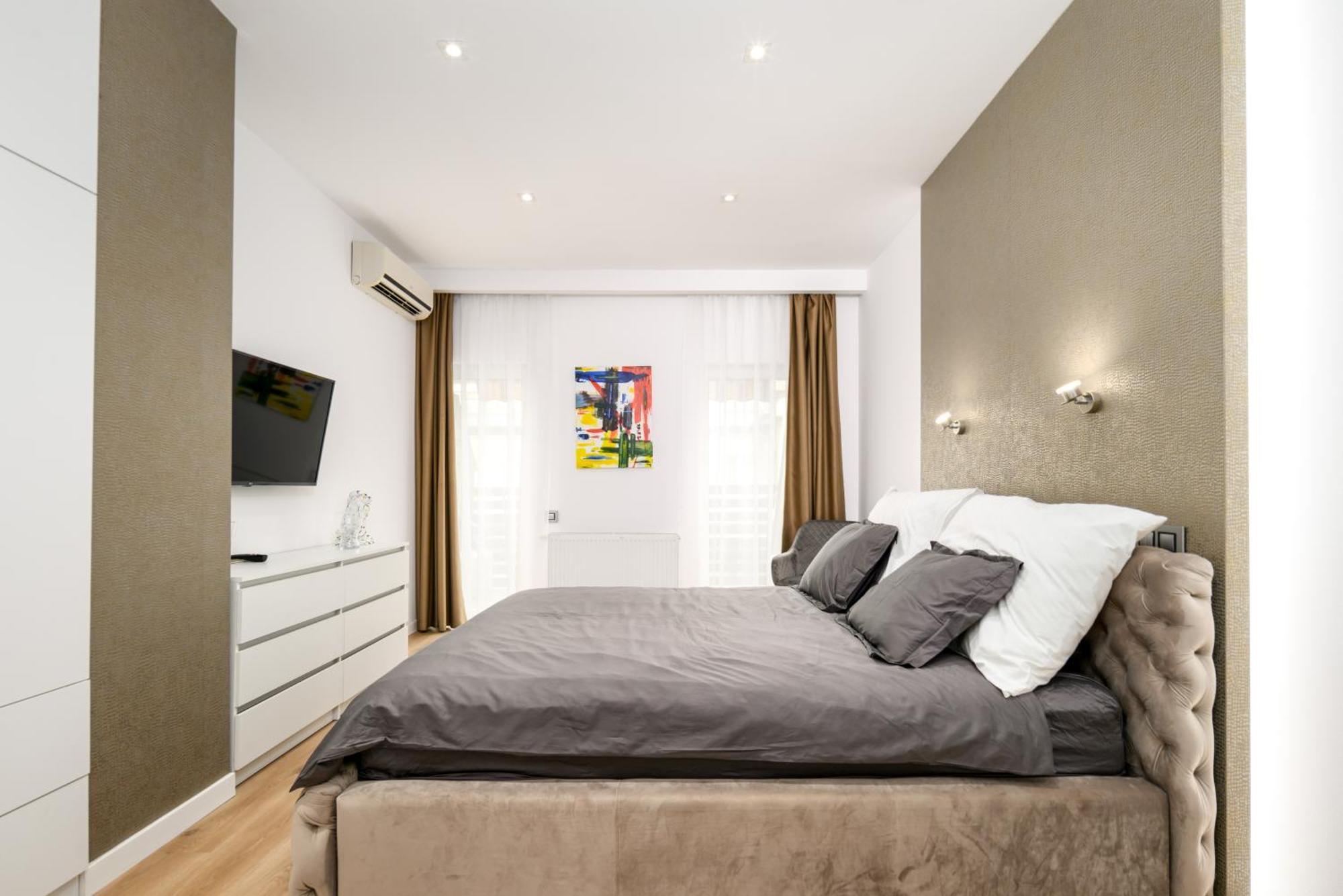 Triplex, Rooftop With Parlament View & Jacuzzi Budapeste